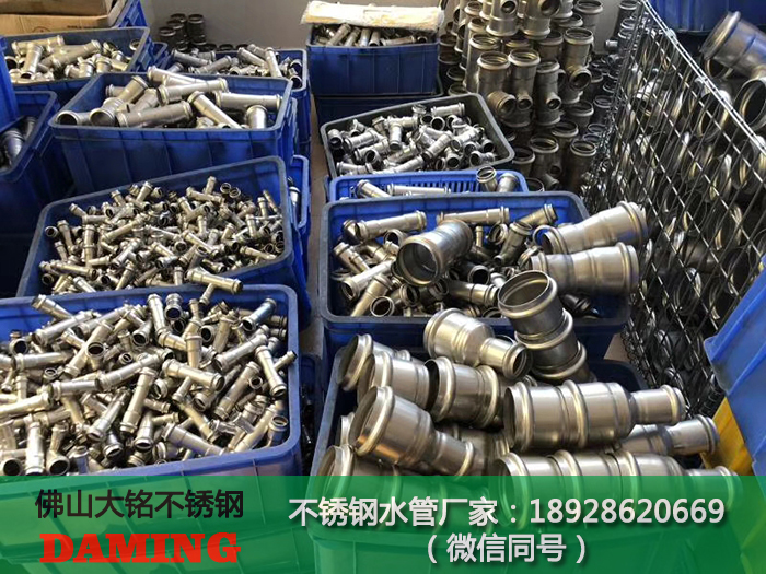 卡压香蕉成人网站